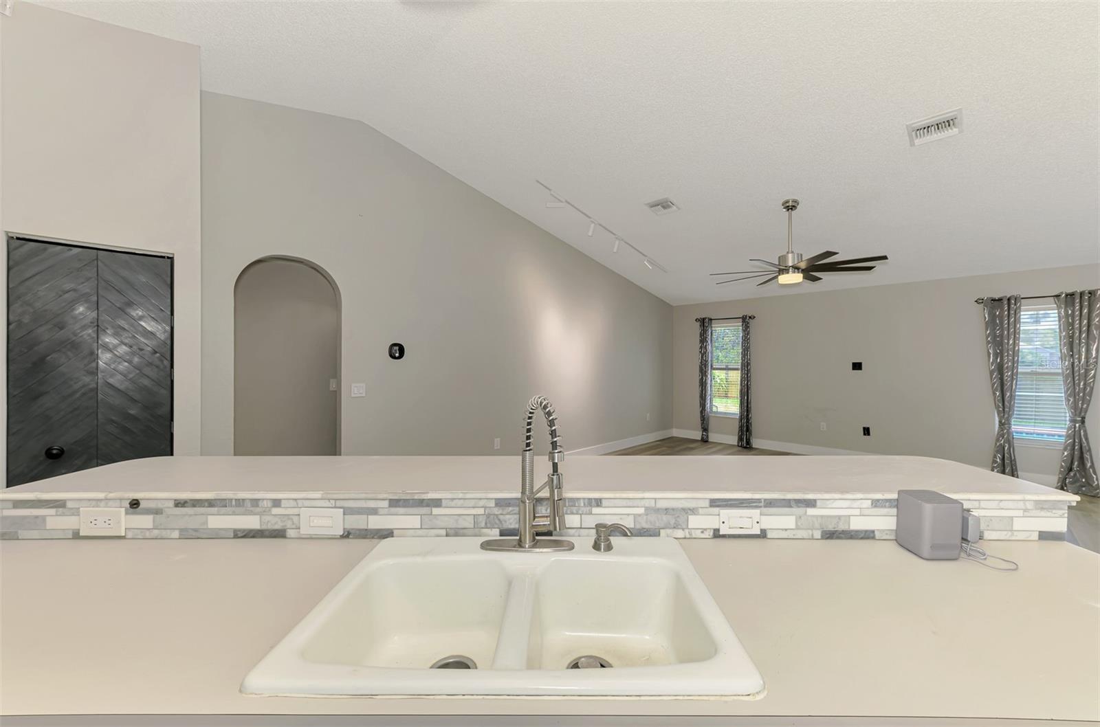 5742 39TH STREET CIR E