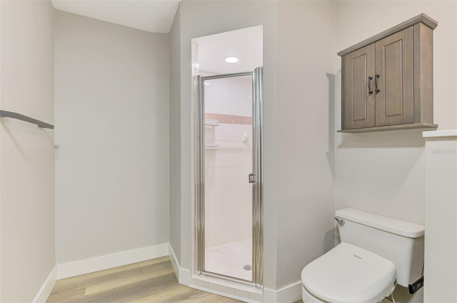 5742 39TH STREET CIR E