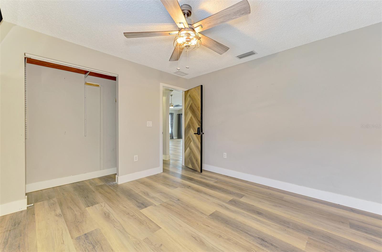 5742 39TH STREET CIR E