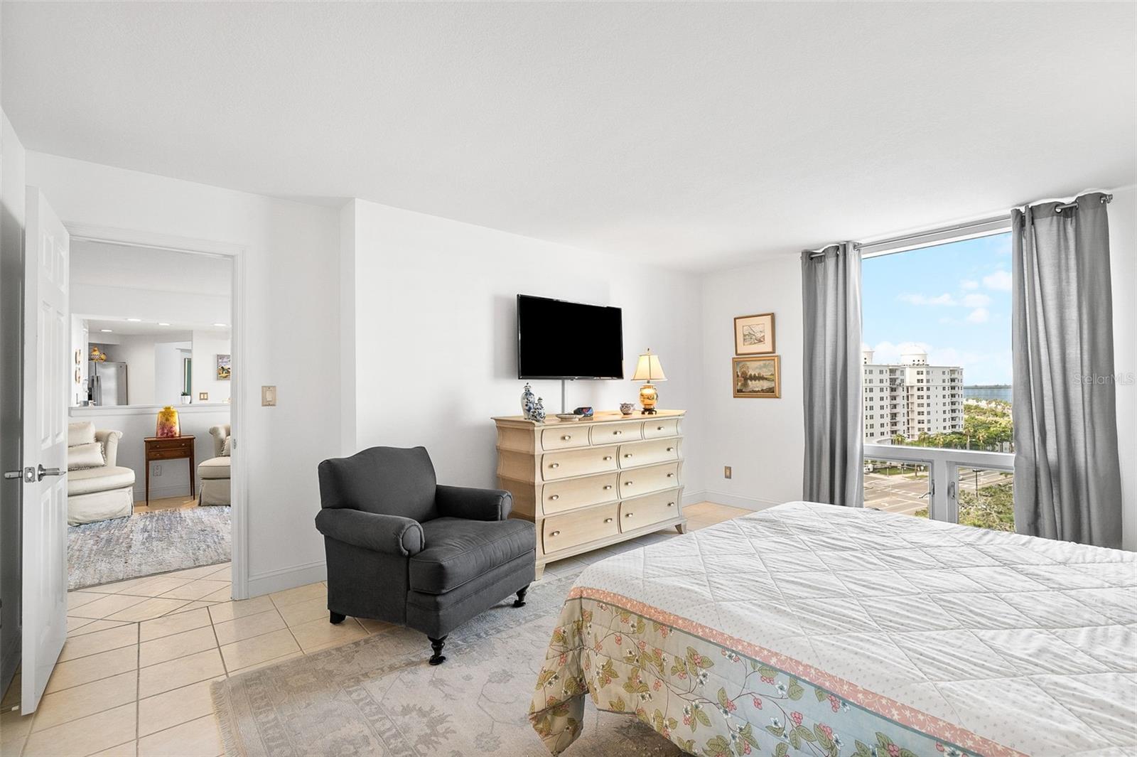 1111 N GULFSTREAM AVE #10E