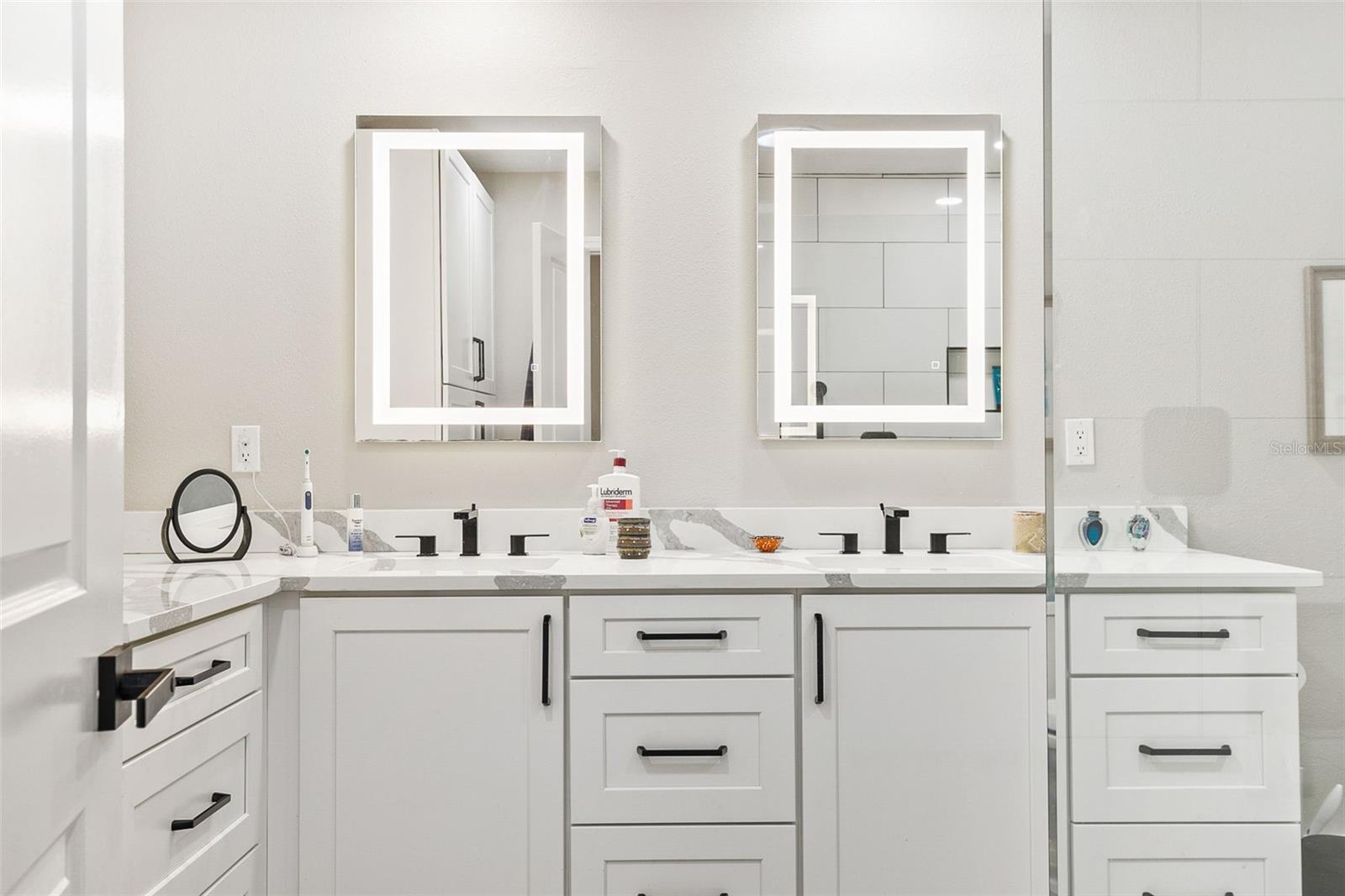 5631 PIPERS WAITE #12