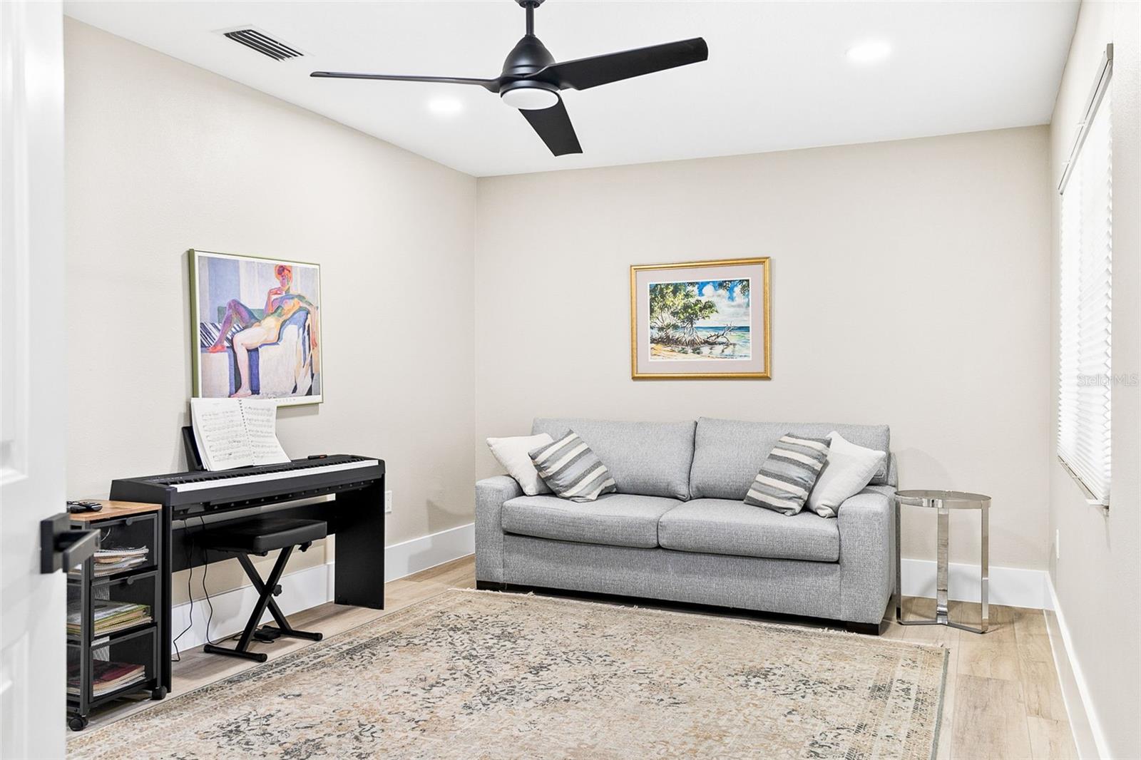 5631 PIPERS WAITE #12