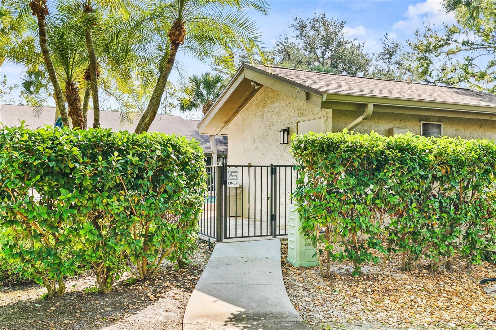 5631 PIPERS WAITE #12