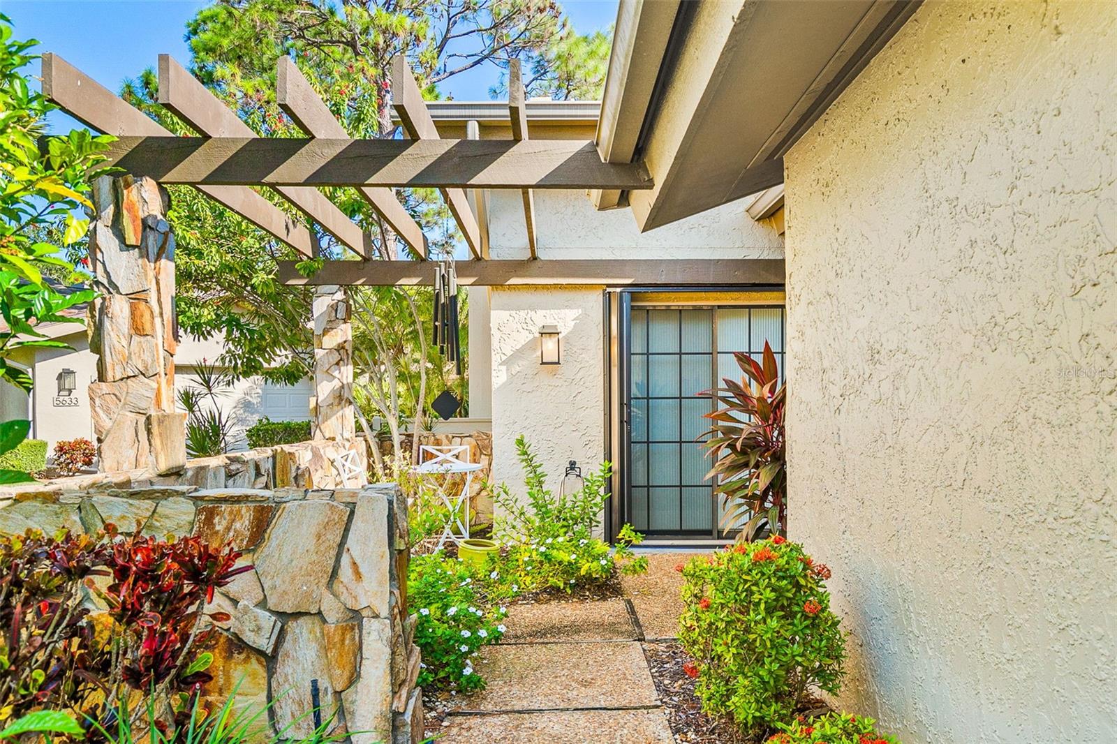 5631 PIPERS WAITE #12