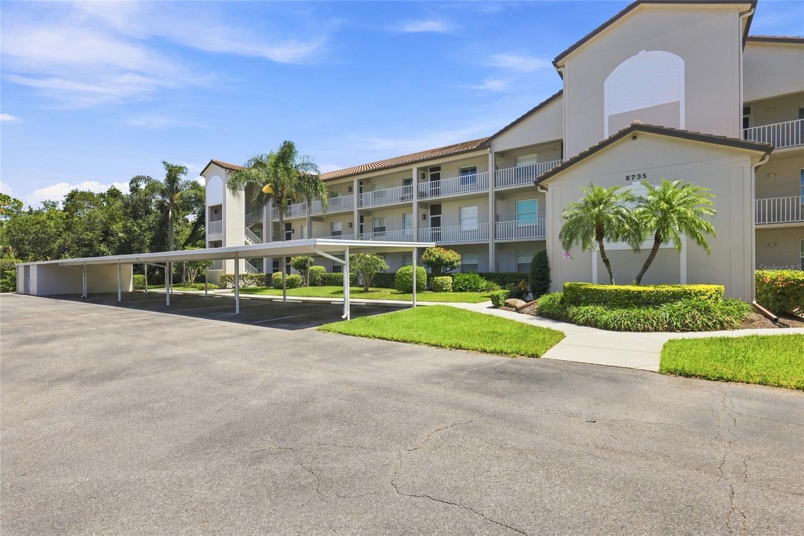 8735 OLDE HICKORY AVE #8304