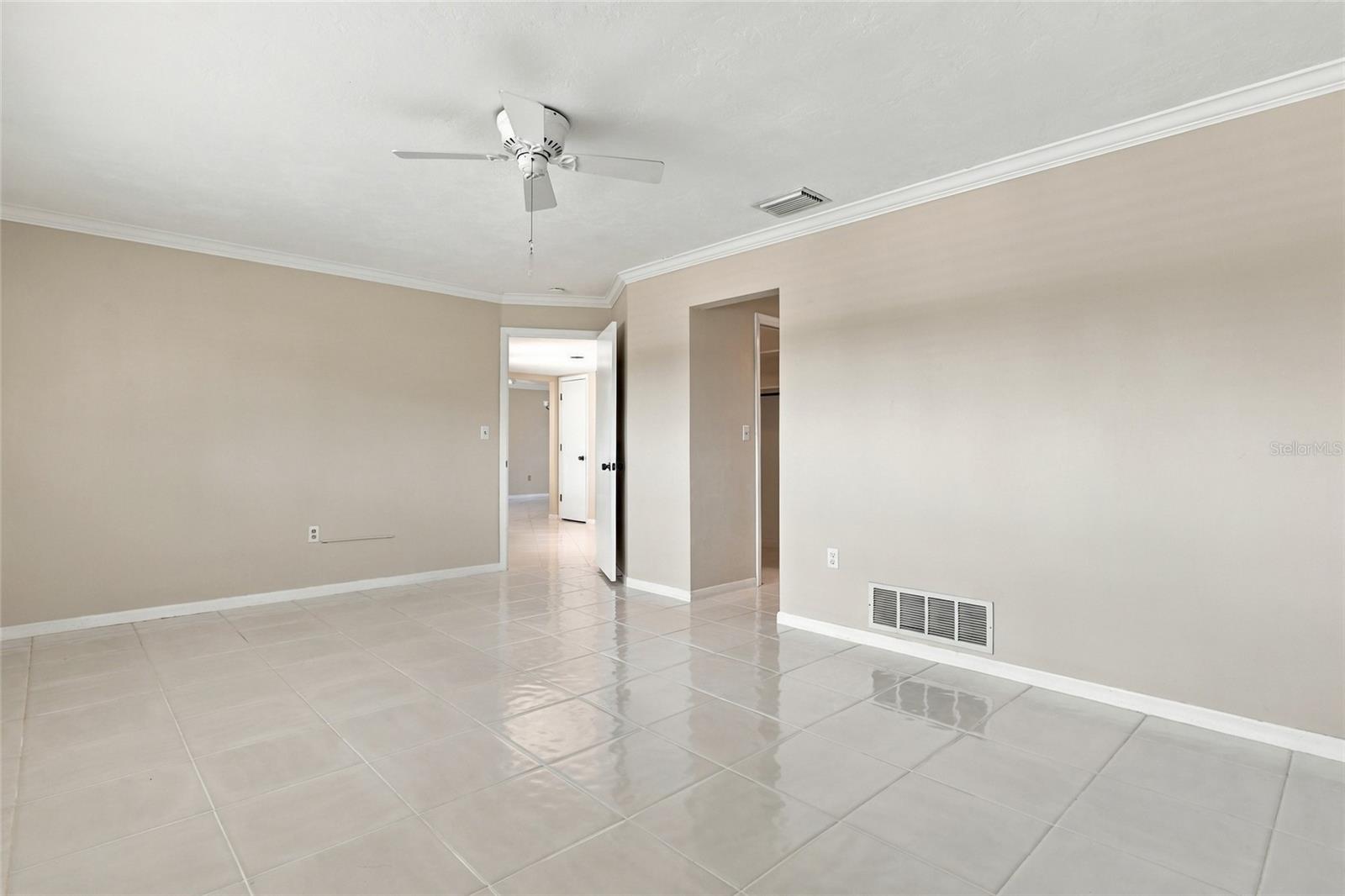 404 PICASSO DR