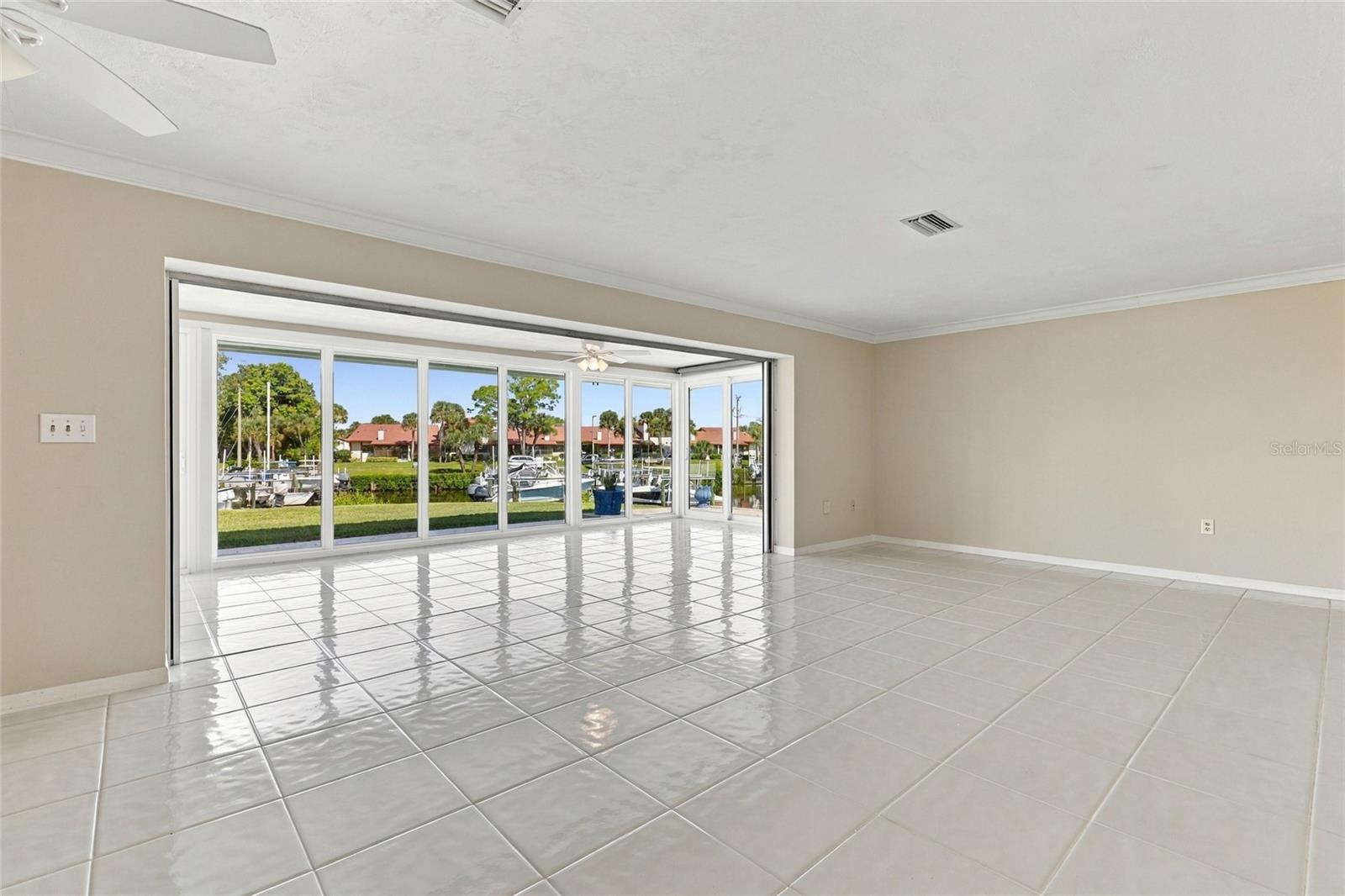404 PICASSO DR
