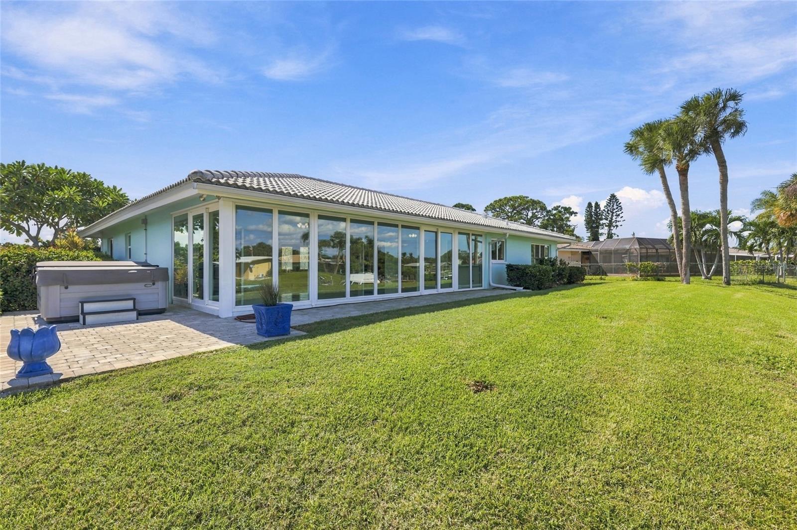 404 PICASSO DR