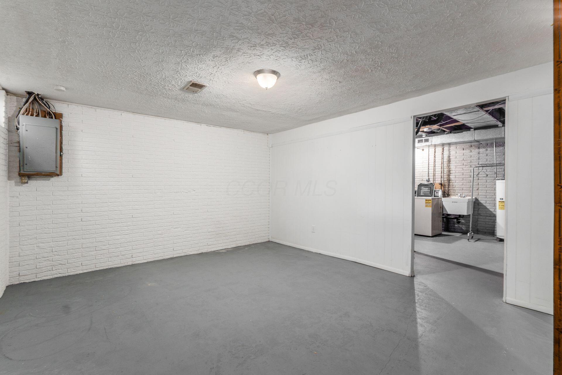 7609 Seasons Drive