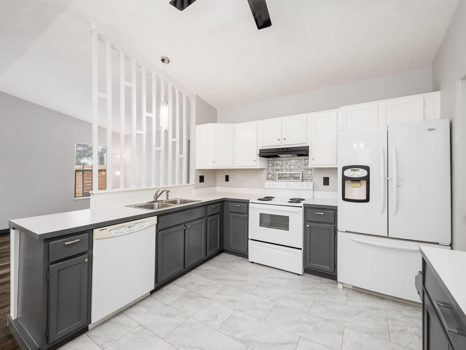 7723 Stanlake Court, Columbus