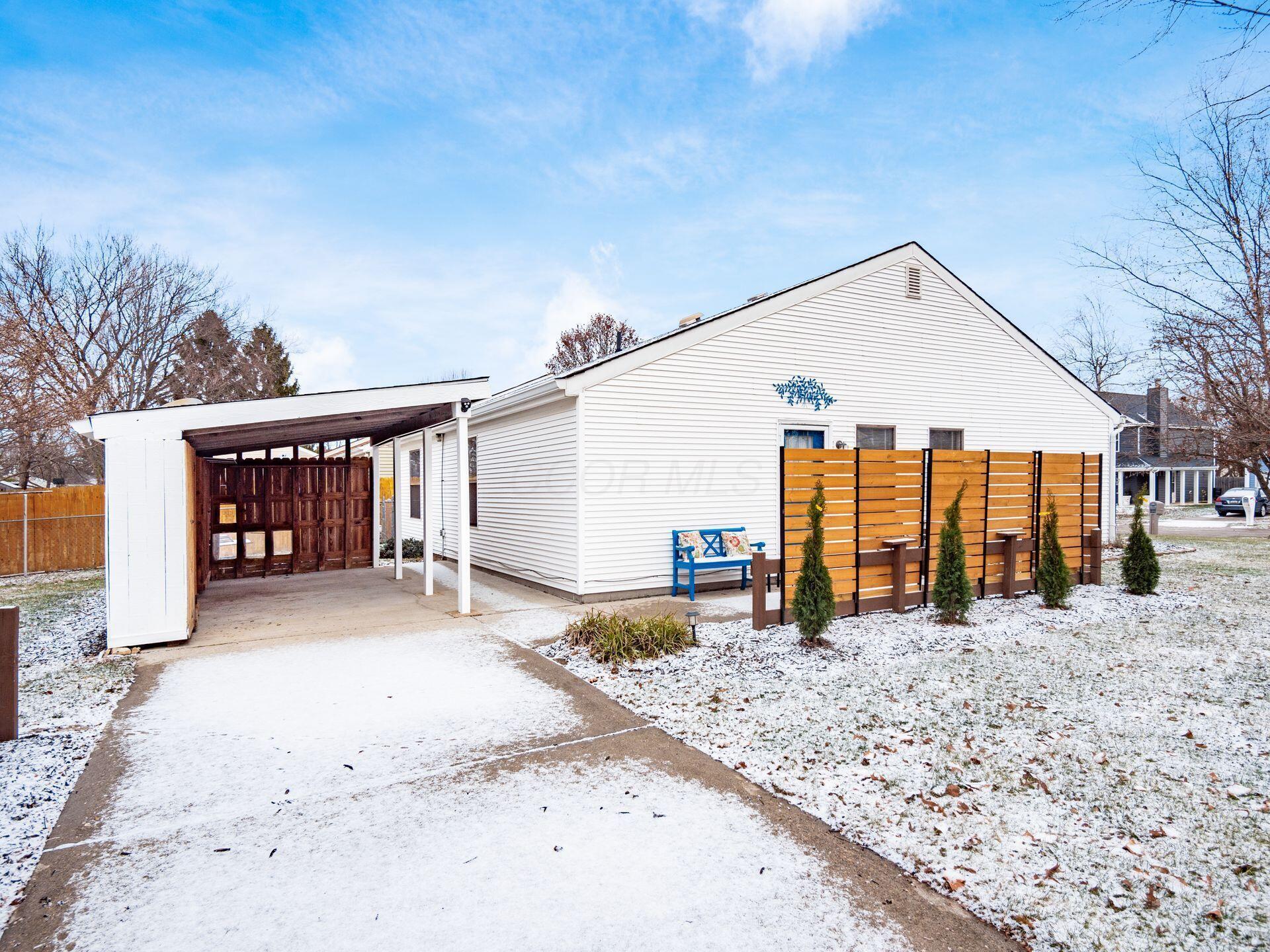 7723 Stanlake Court, Columbus