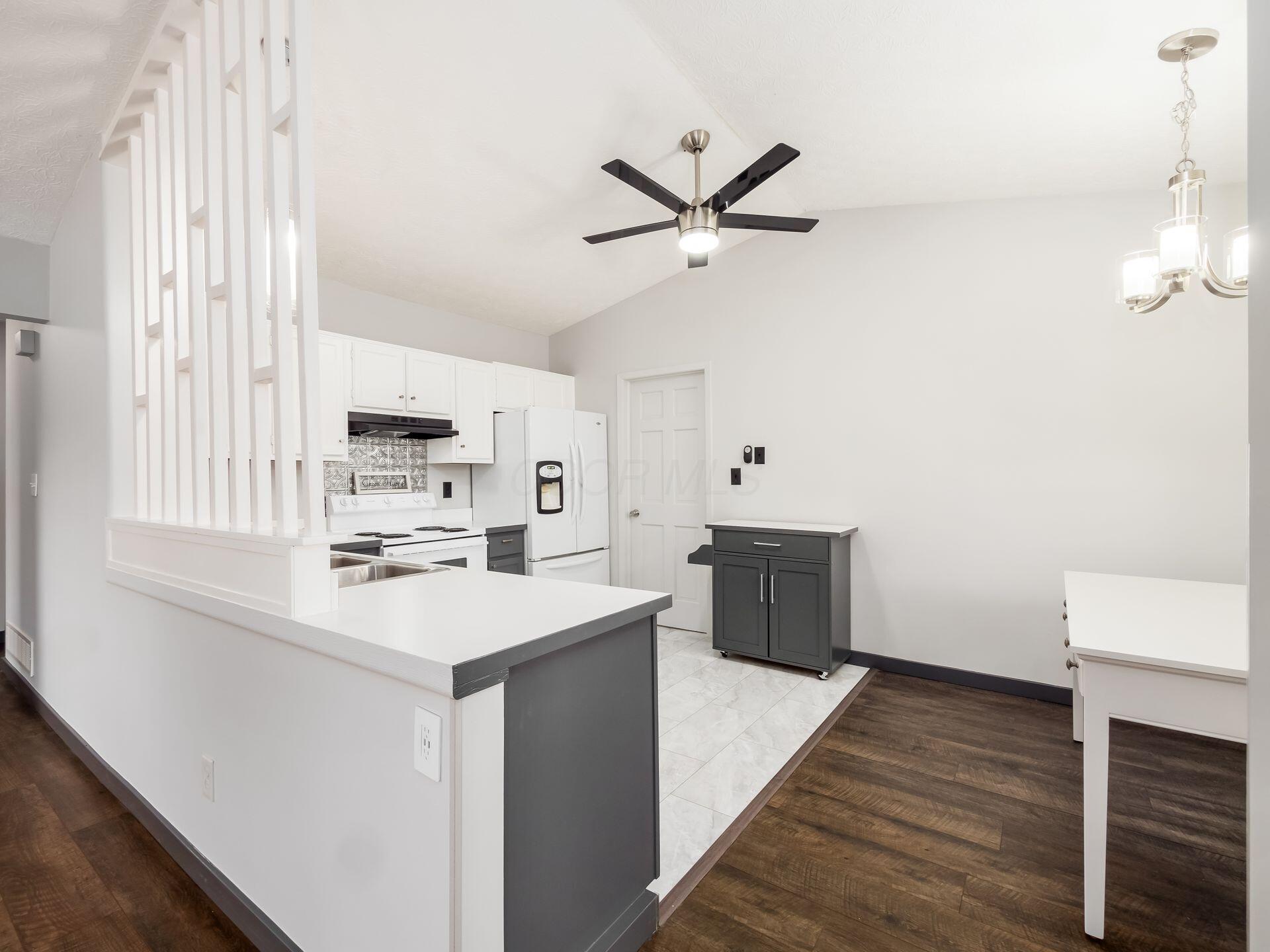 7723 Stanlake Court, Columbus