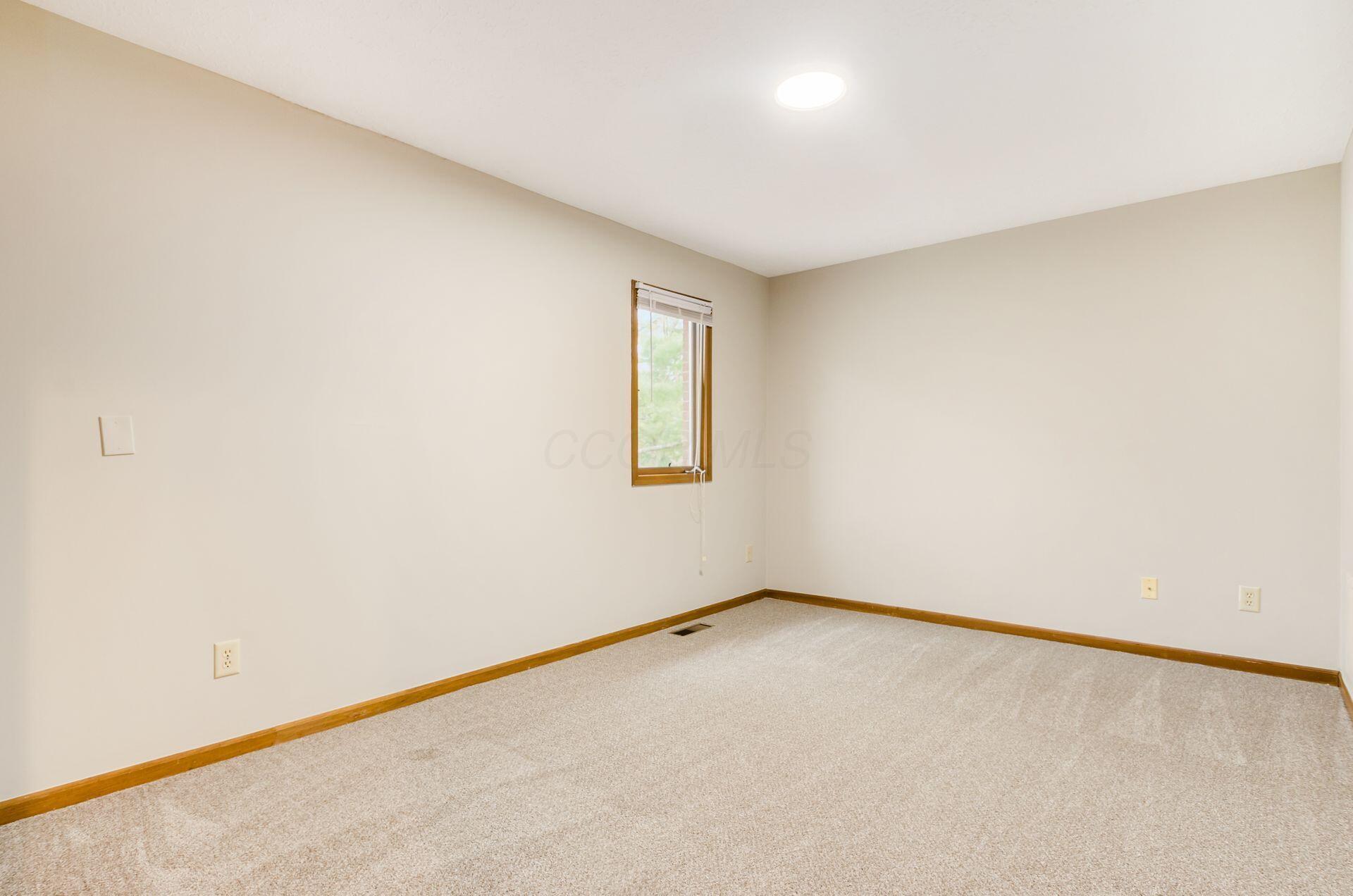 4841 Dierker Road, Columbus