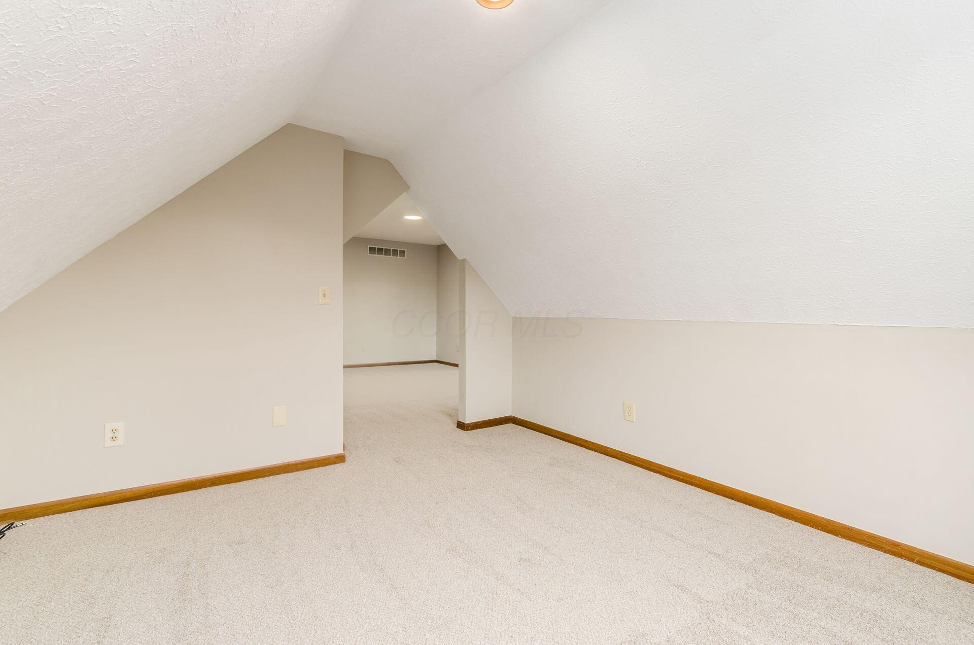 4841 Dierker Road, Columbus