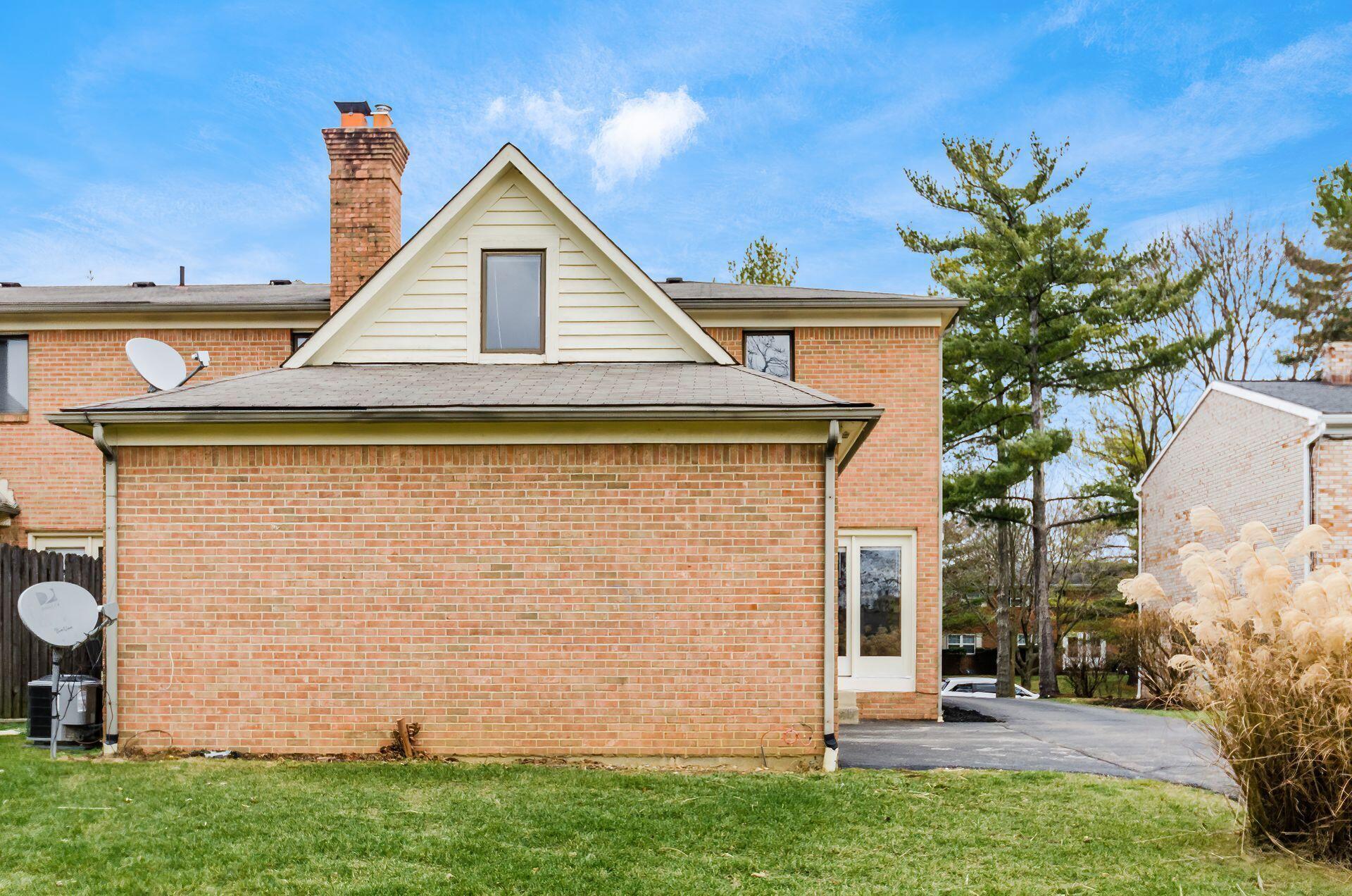 4841 Dierker Road, Columbus