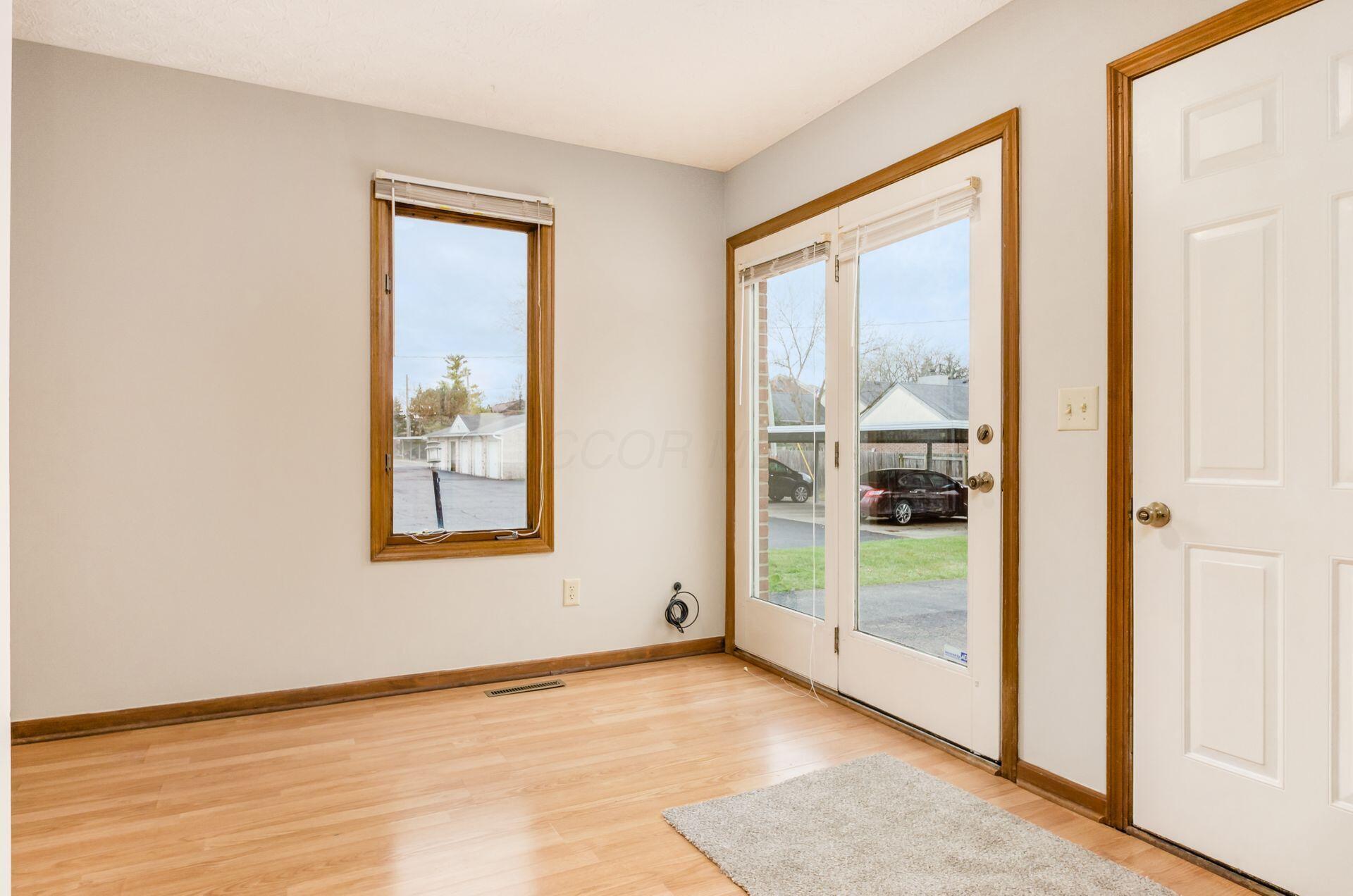 4841 Dierker Road, Columbus