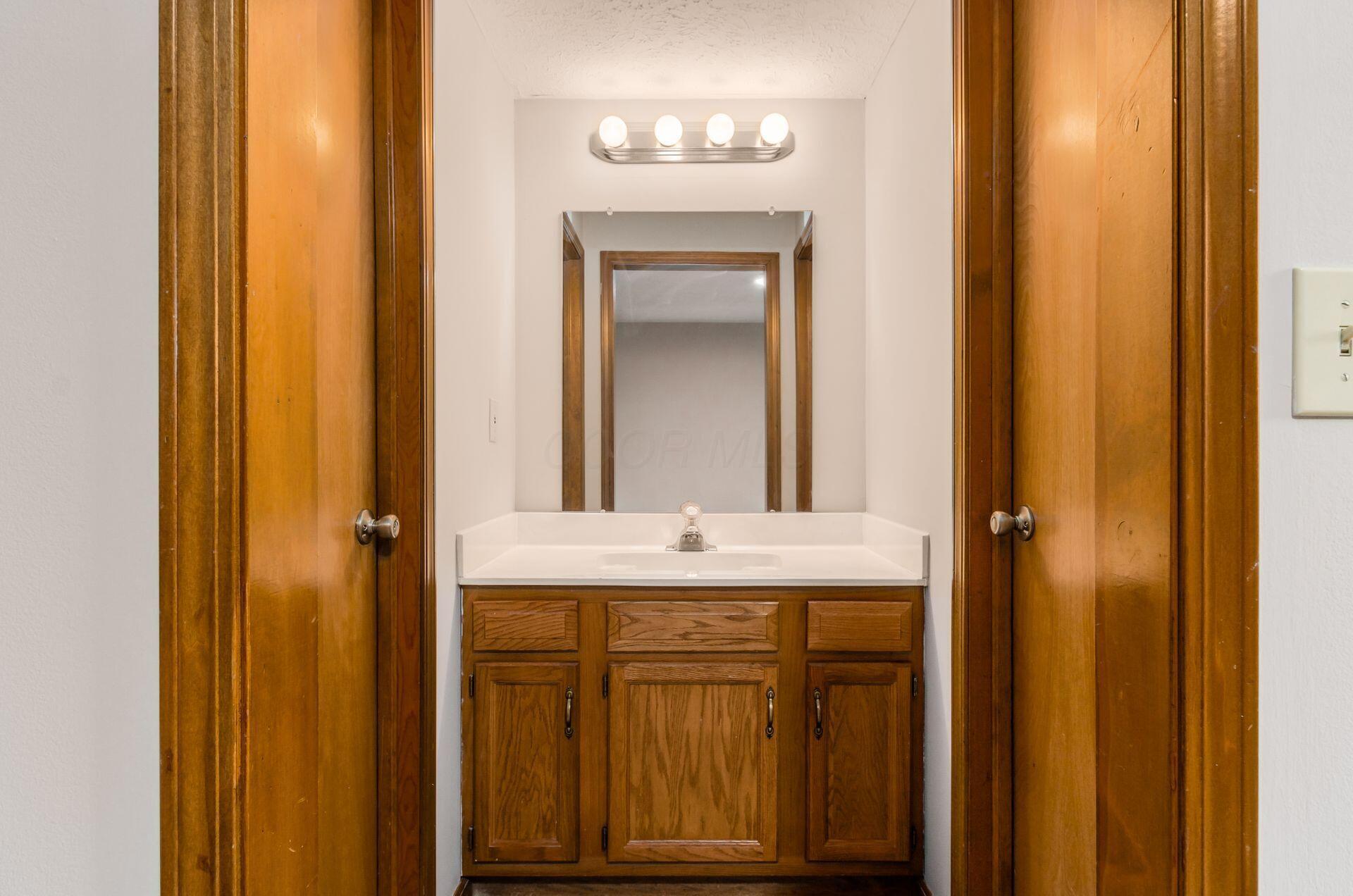 4841 Dierker Road, Columbus