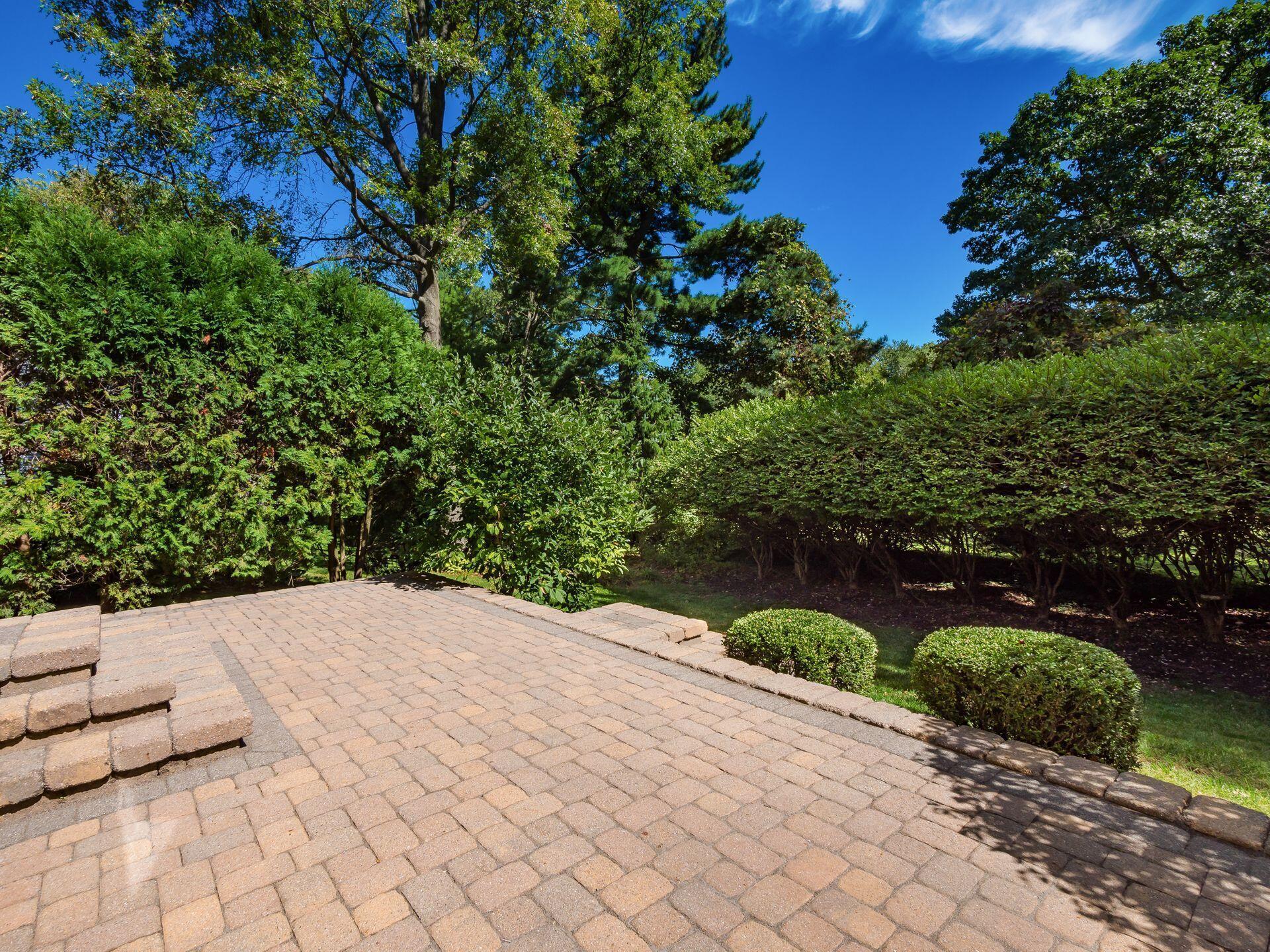 1505 Eastmeadow Place