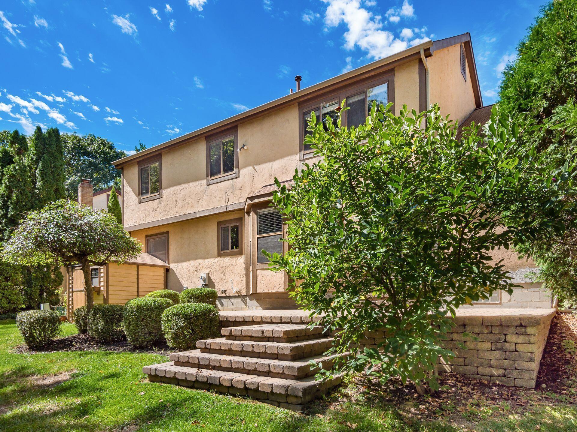 1505 Eastmeadow Place