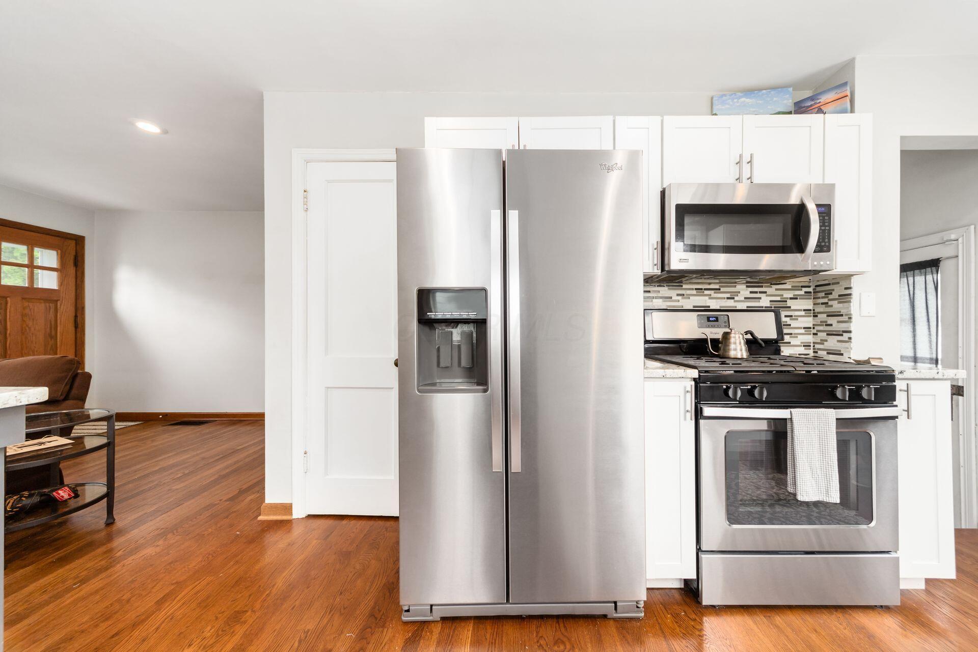 230 E Royal Forest Boulevard