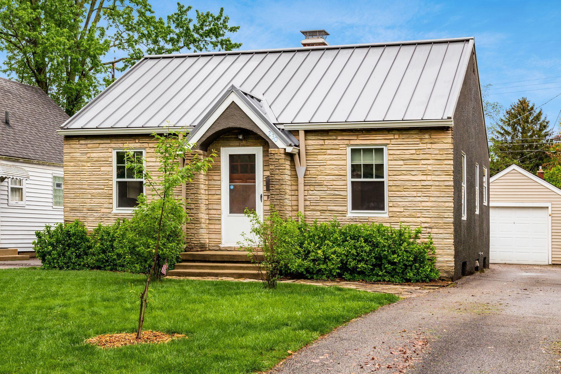 230 E Royal Forest Boulevard