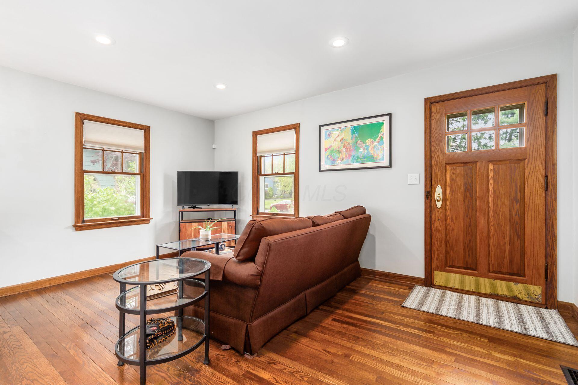 230 E Royal Forest Boulevard