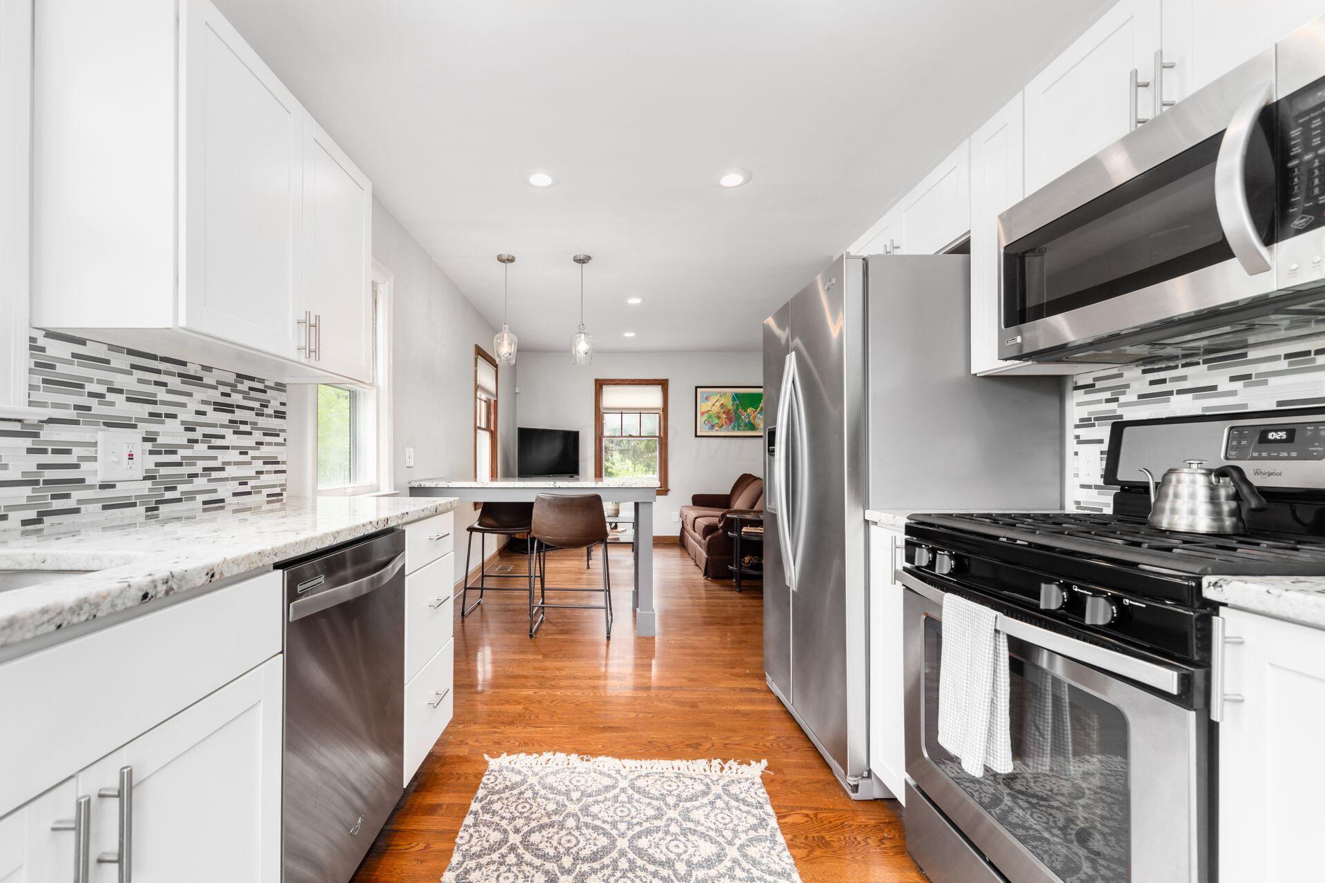 230 E Royal Forest Boulevard