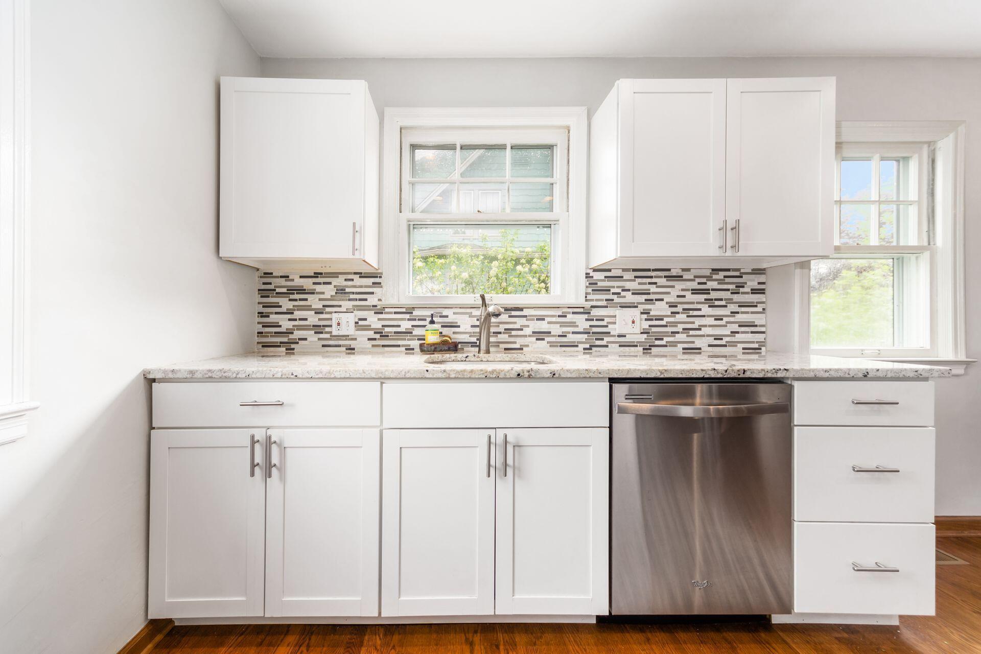 230 E Royal Forest Boulevard