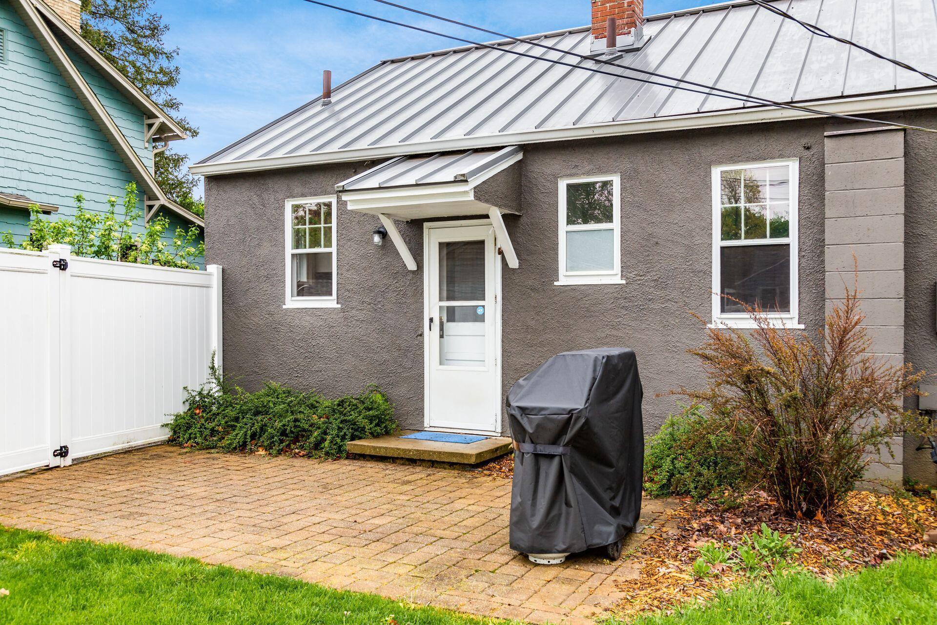 230 E Royal Forest Boulevard