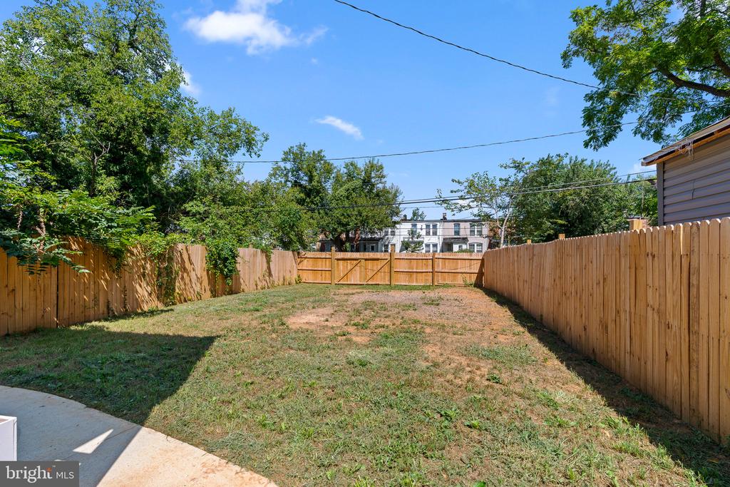 4022 BOARMAN AVENUE