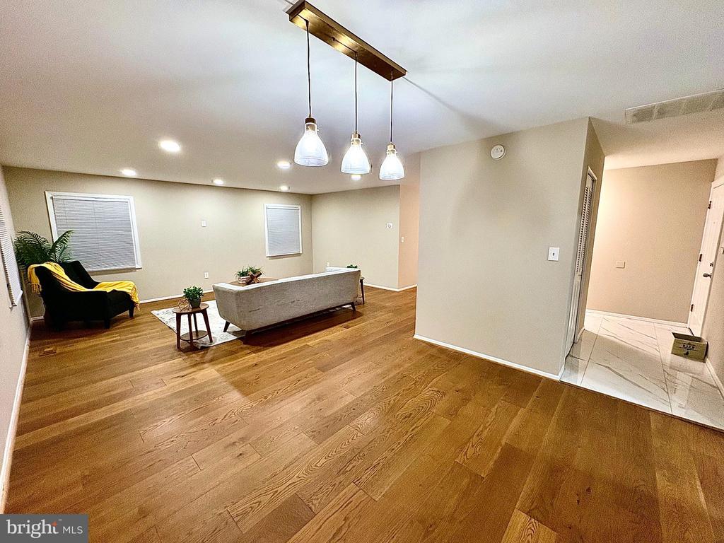 12321 TILBURY LANE