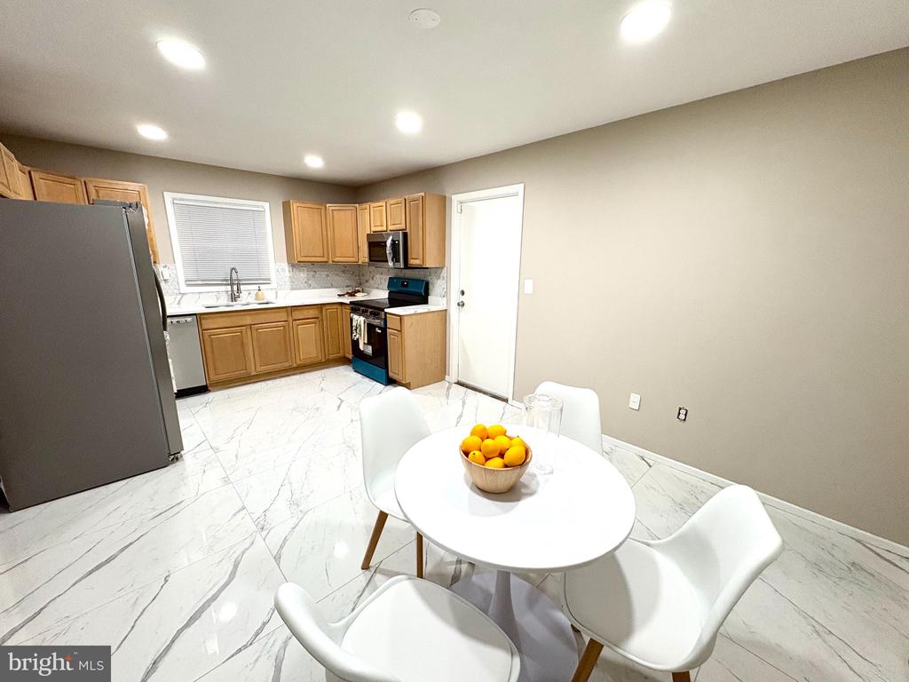 12321 TILBURY LANE