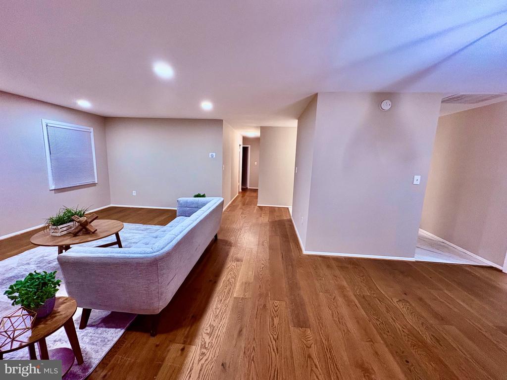 12321 TILBURY LANE