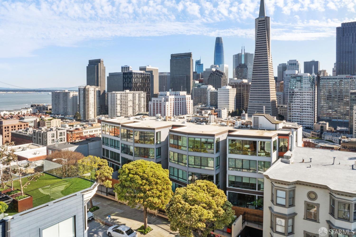 455 Vallejo Street Unit: PH6