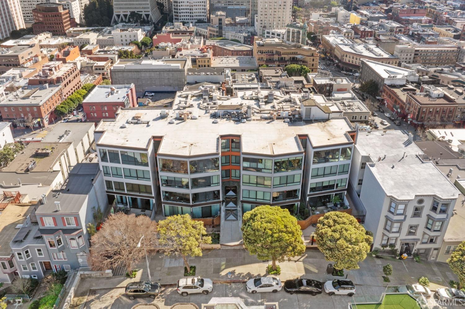 455 Vallejo Street Unit: PH6