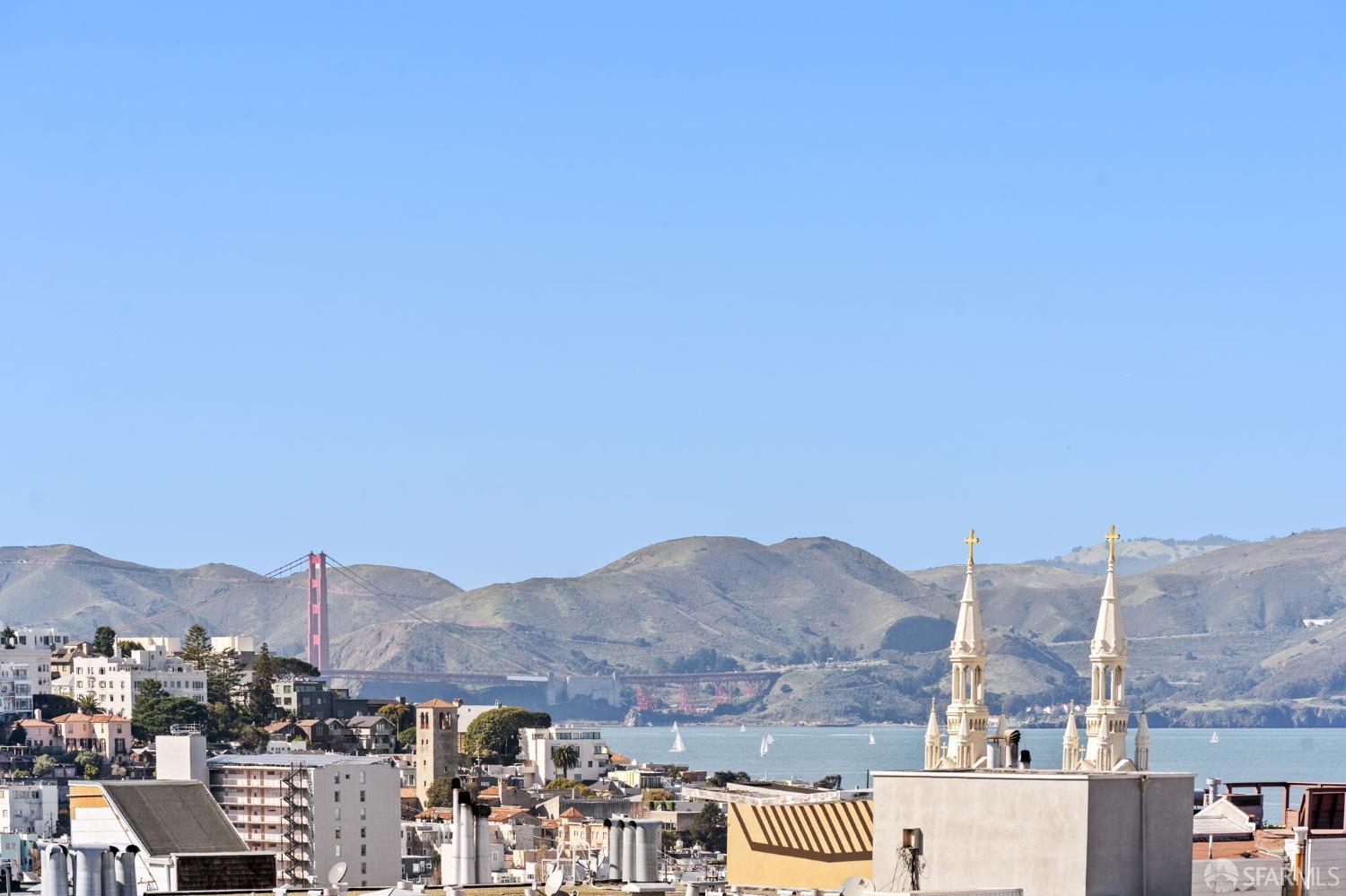 455 Vallejo Street Unit: PH6
