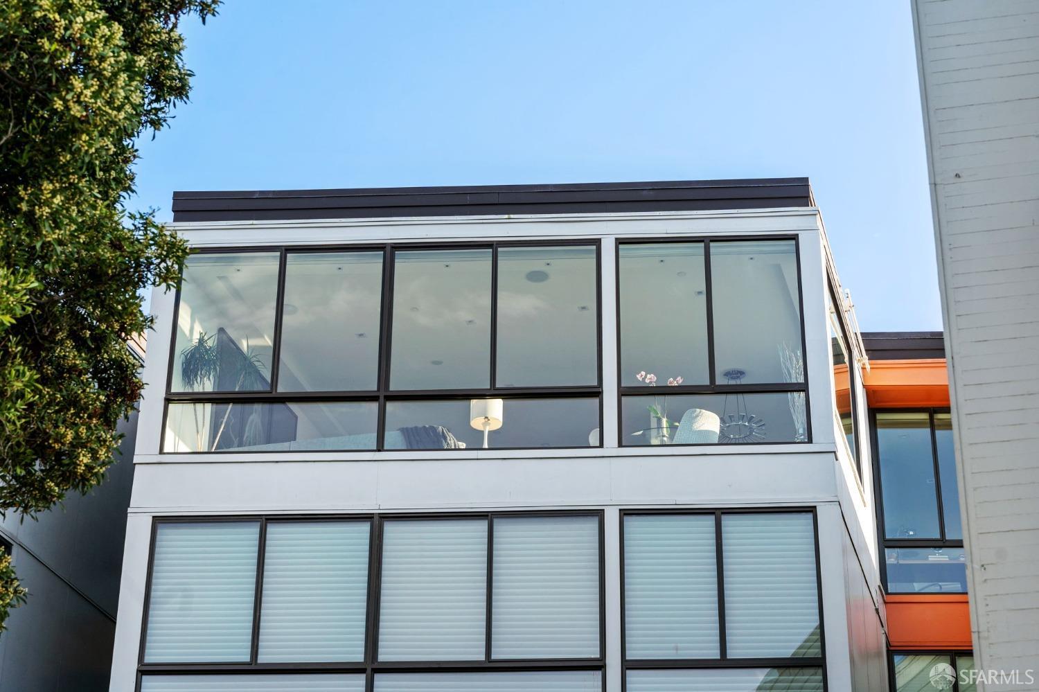 455 Vallejo Street Unit: PH6