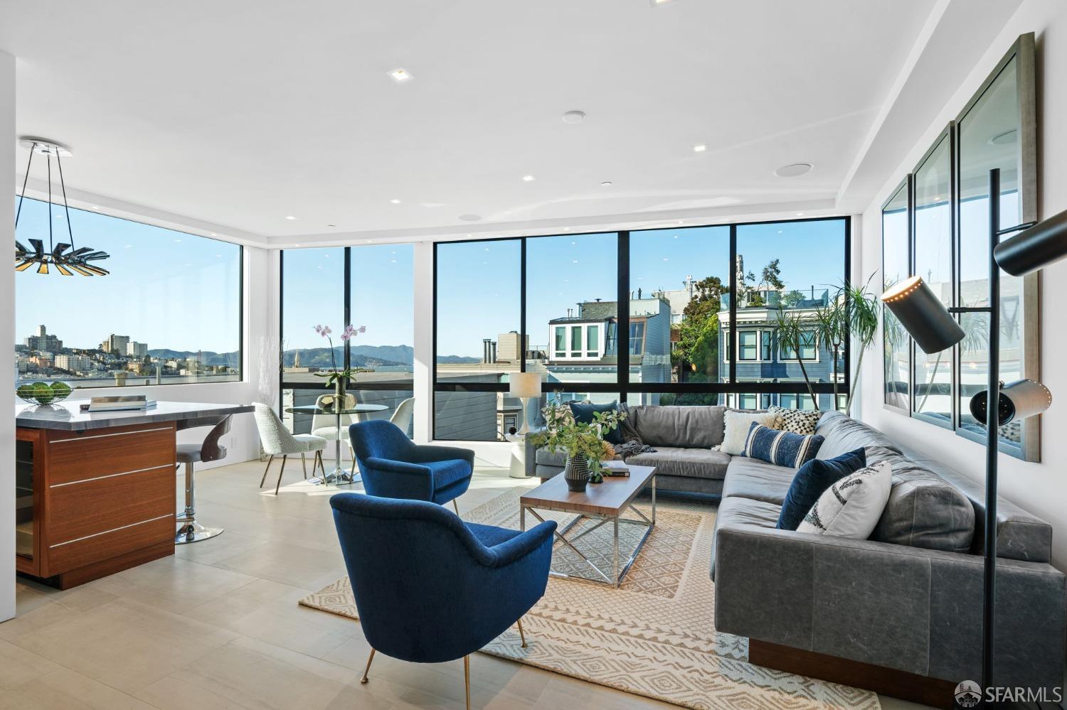 455 Vallejo Street Unit: PH6