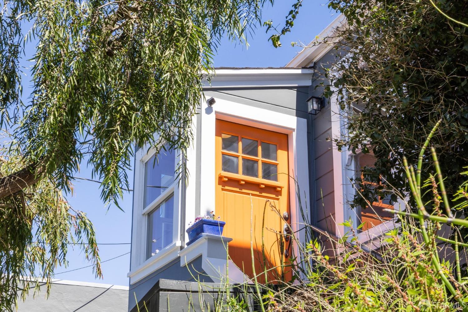 621 Madrid Street