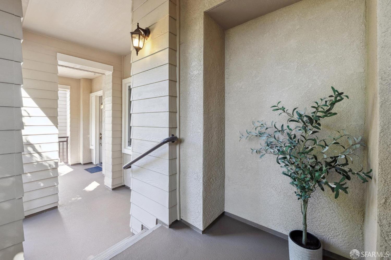 211 Fox Sparrow Lane