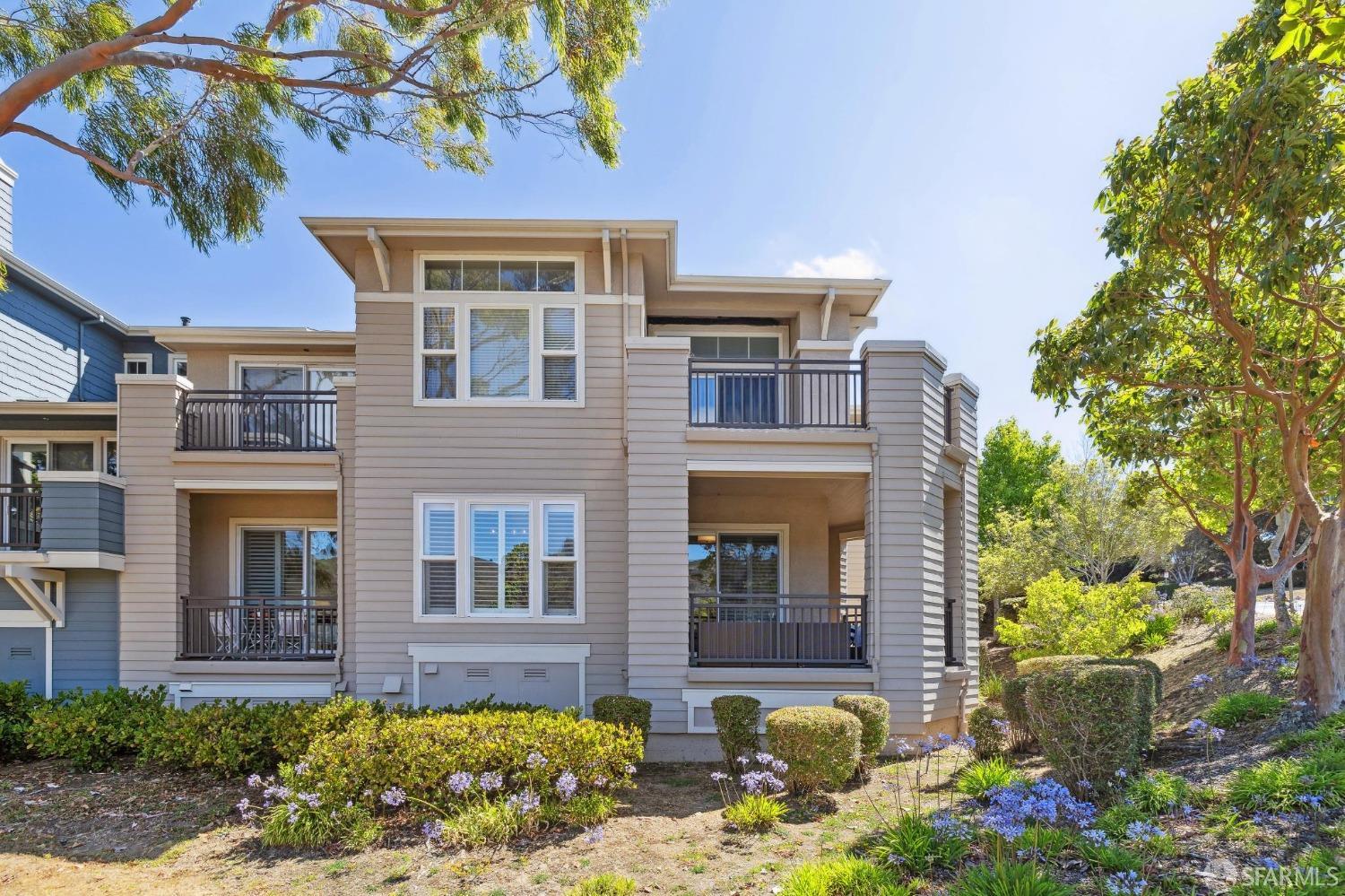 211 Fox Sparrow Lane