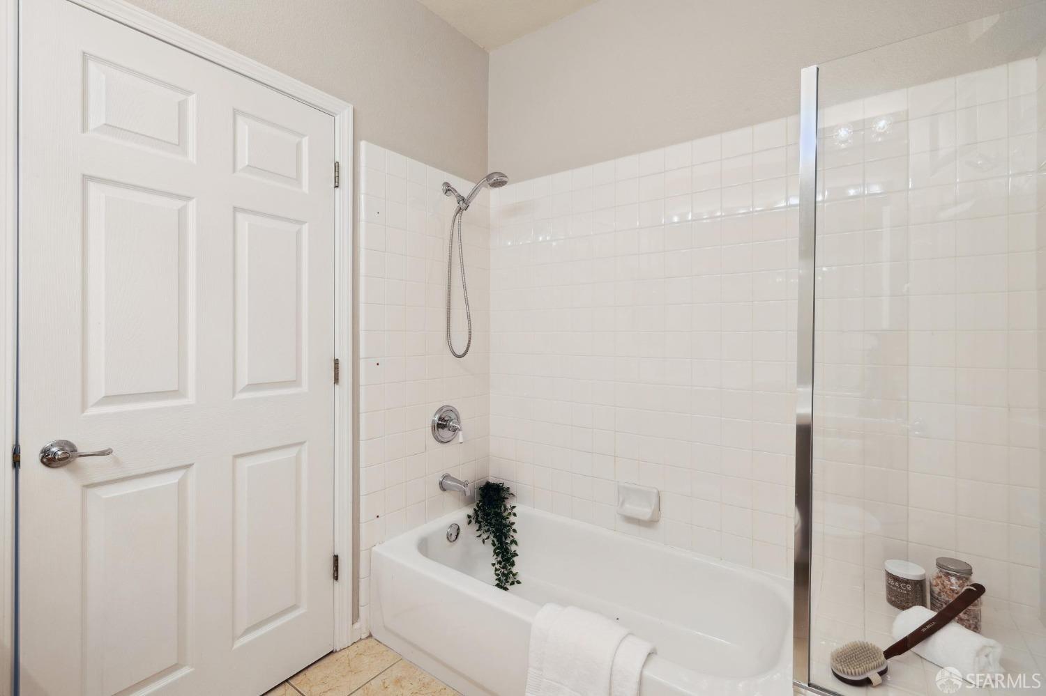 211 Fox Sparrow Lane