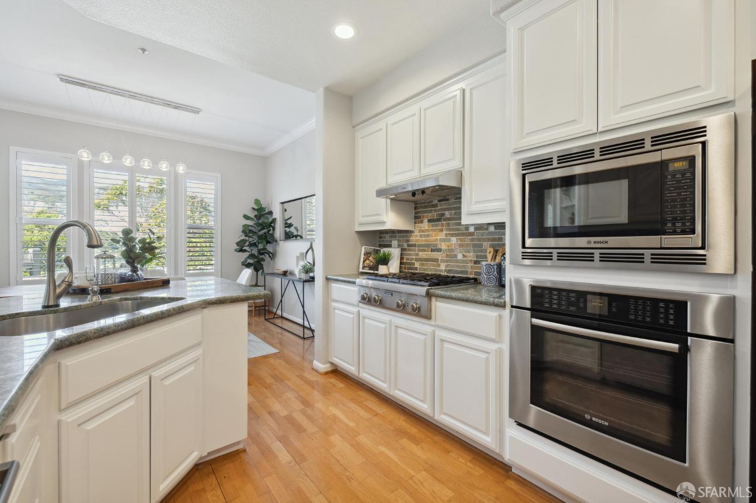211 Fox Sparrow Lane