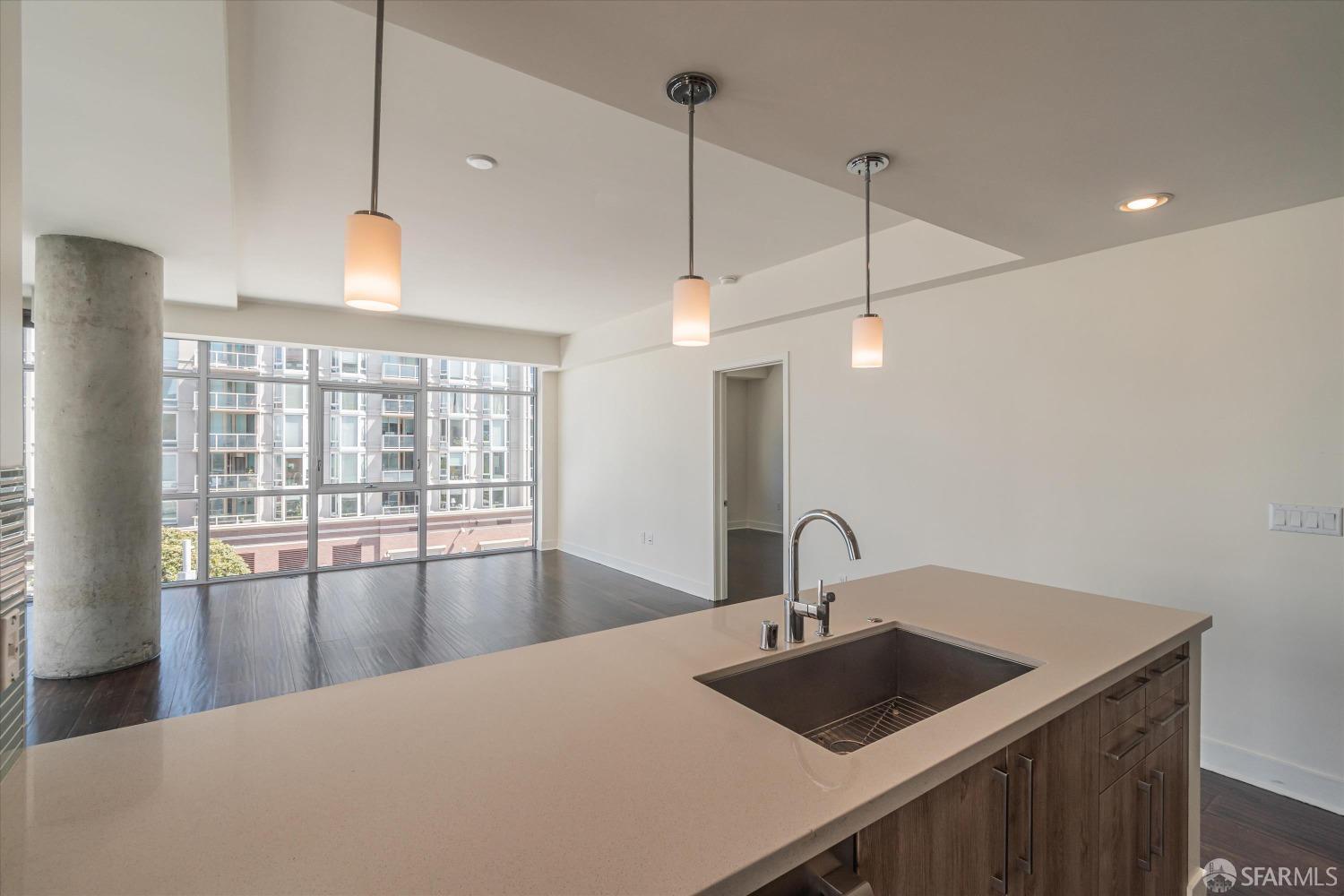 72 Townsend Street # 506