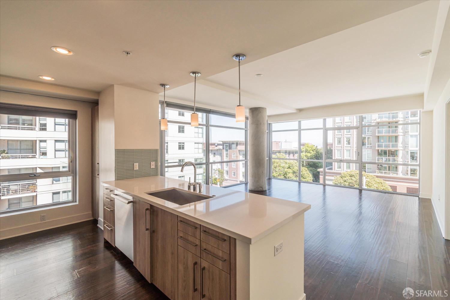 72 Townsend Street # 506