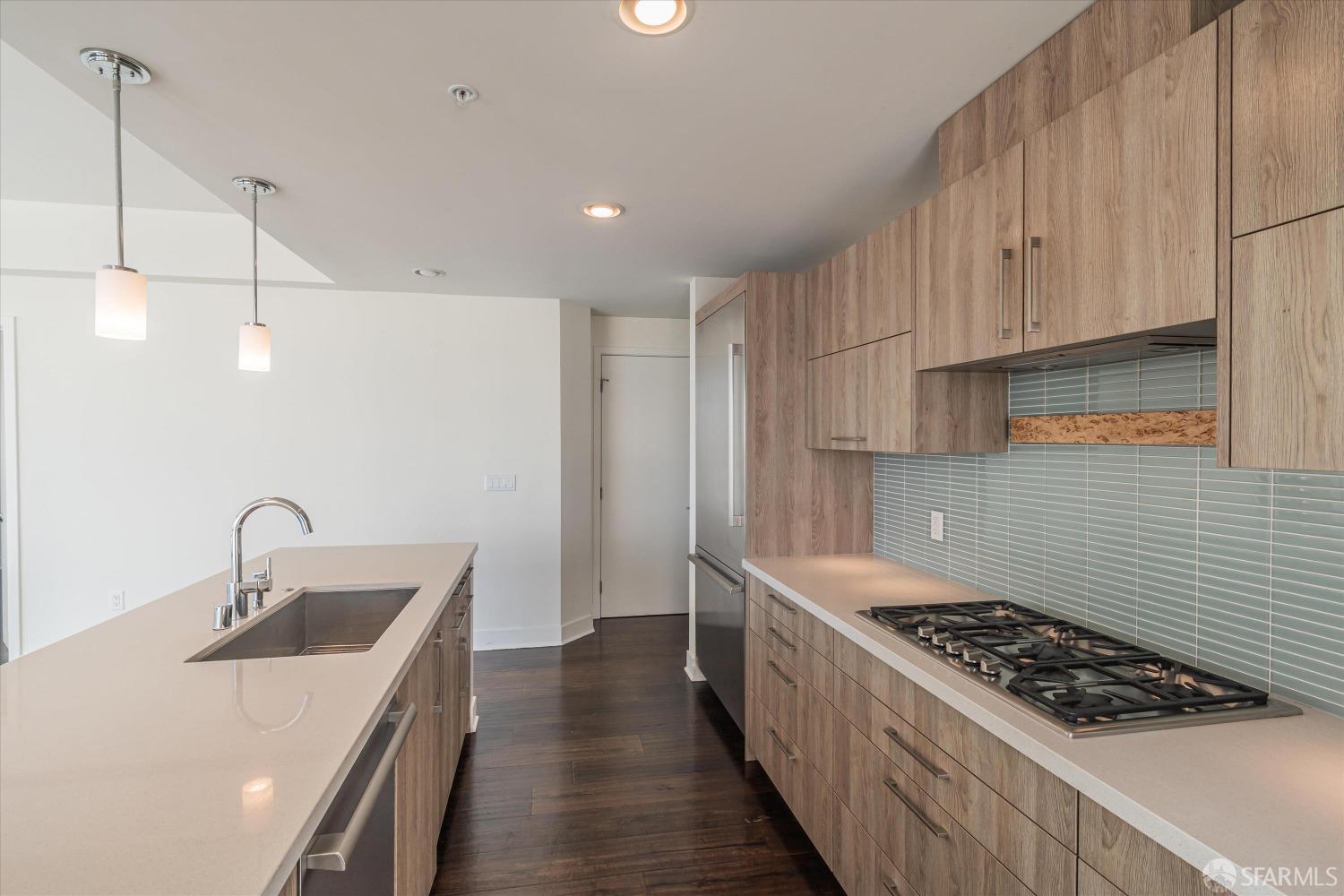 72 Townsend Street # 506