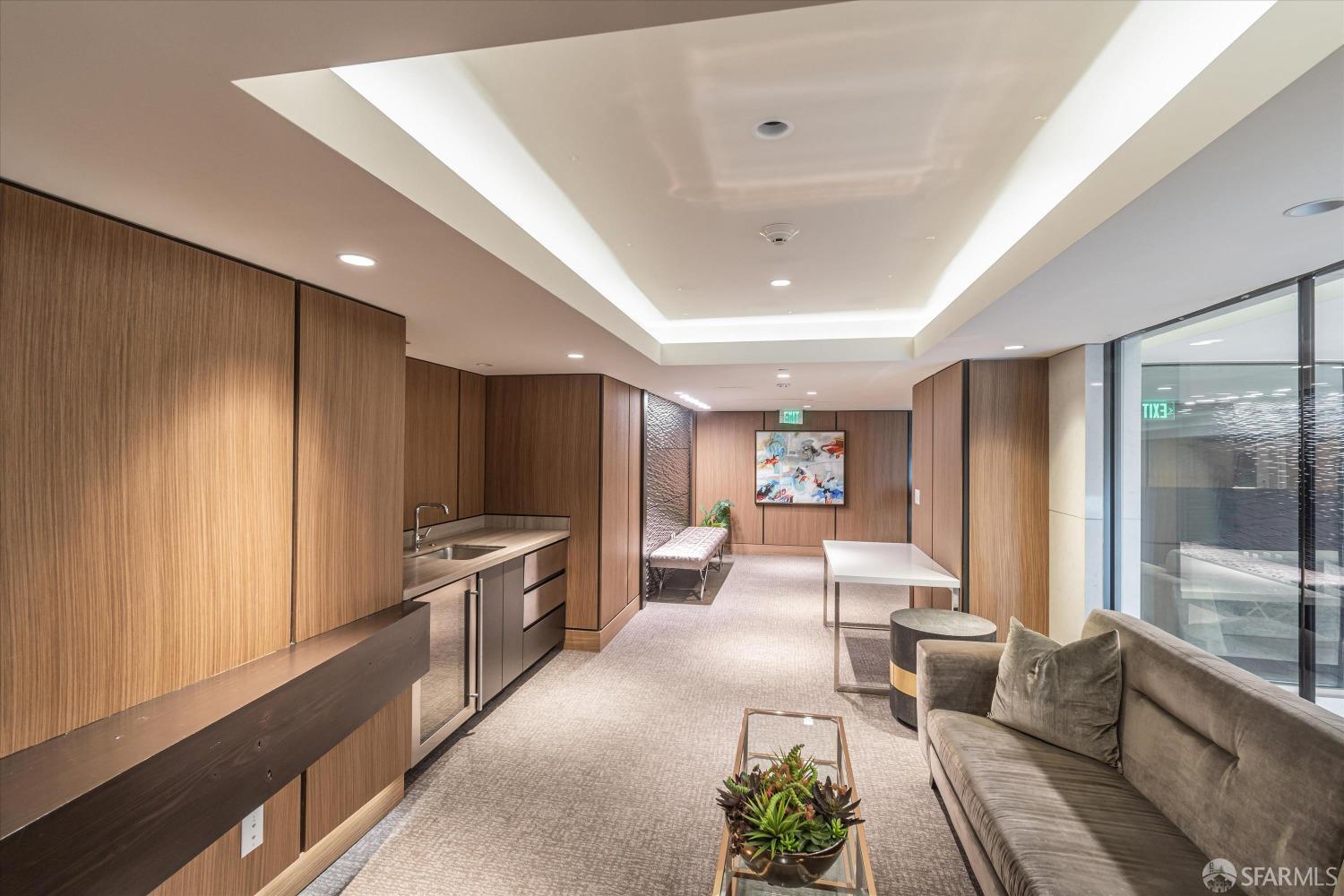 72 Townsend Street # 506