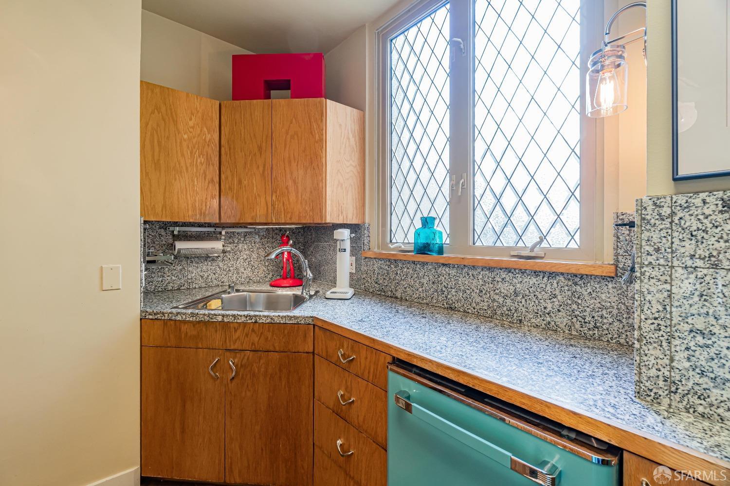 850 Powell Street # 603