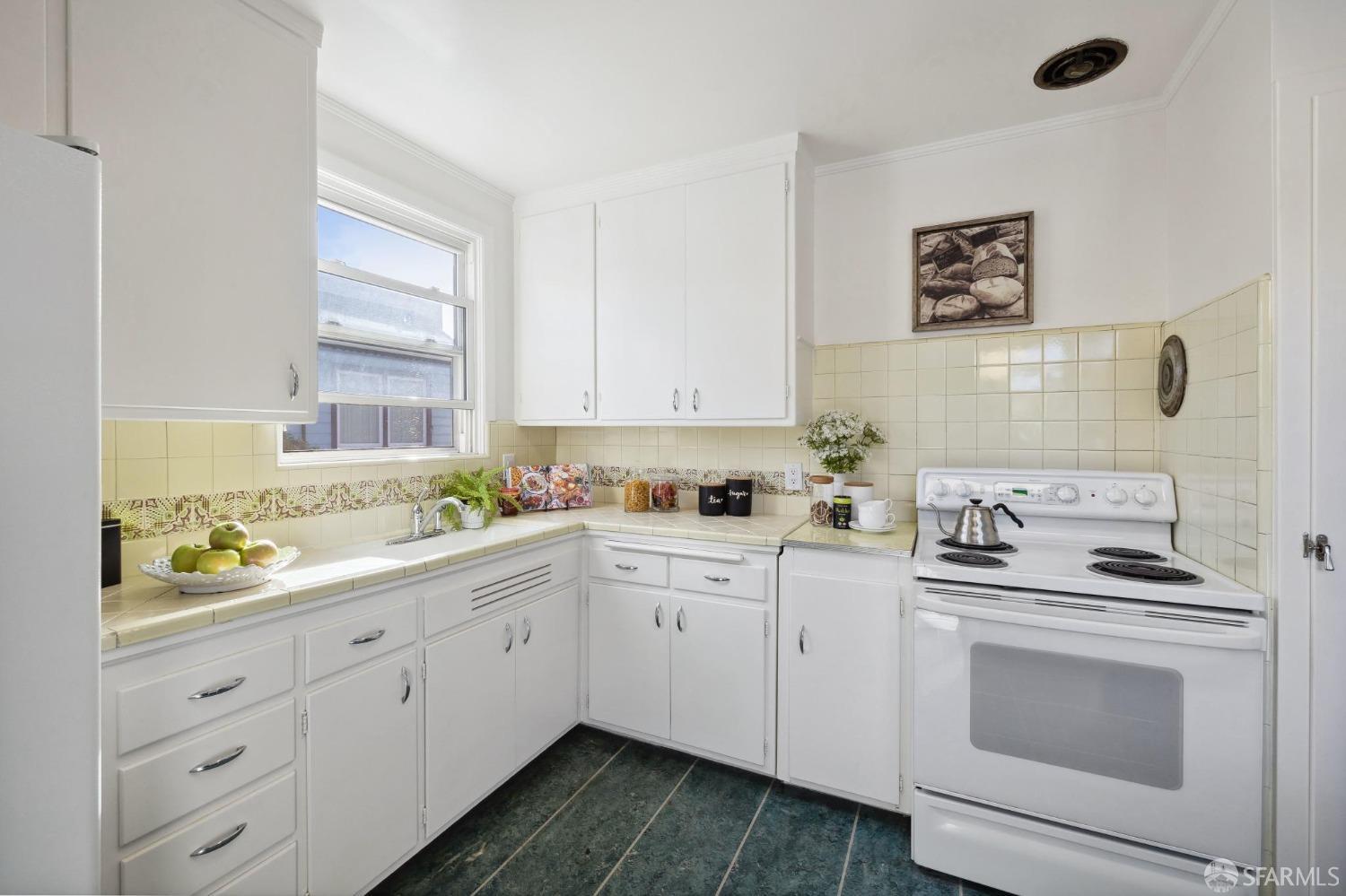 2301 Lincoln Way