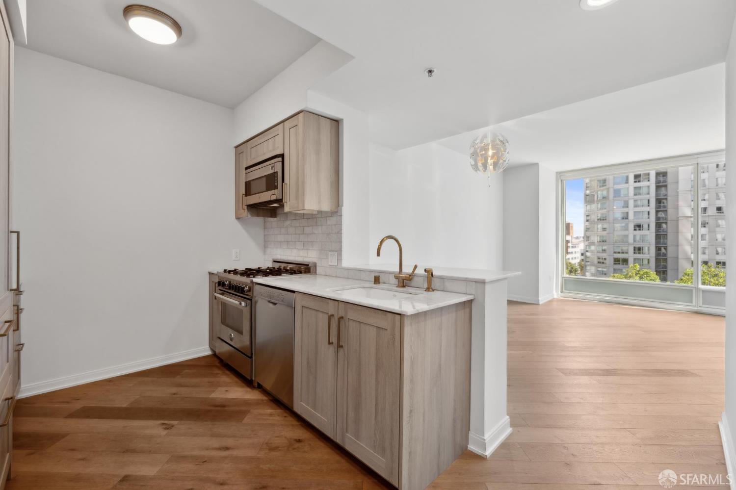 401 Harrison Street # 4E